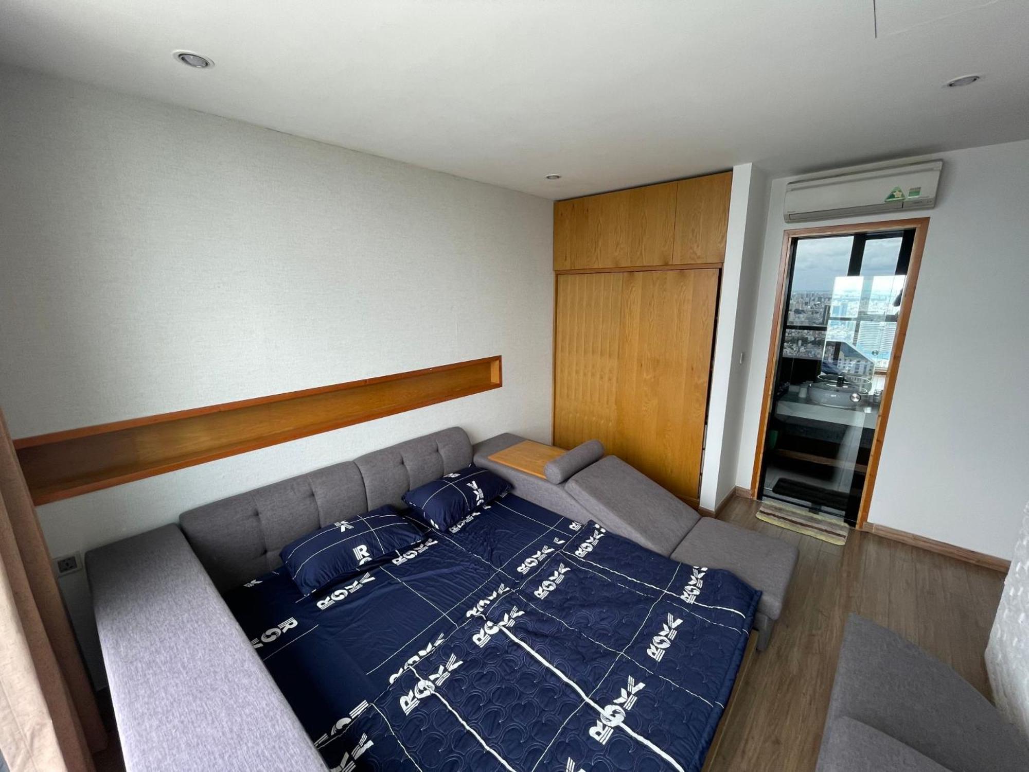 Cherry Homeapart Vinhomes Park Apartment Ho Chi Minh City