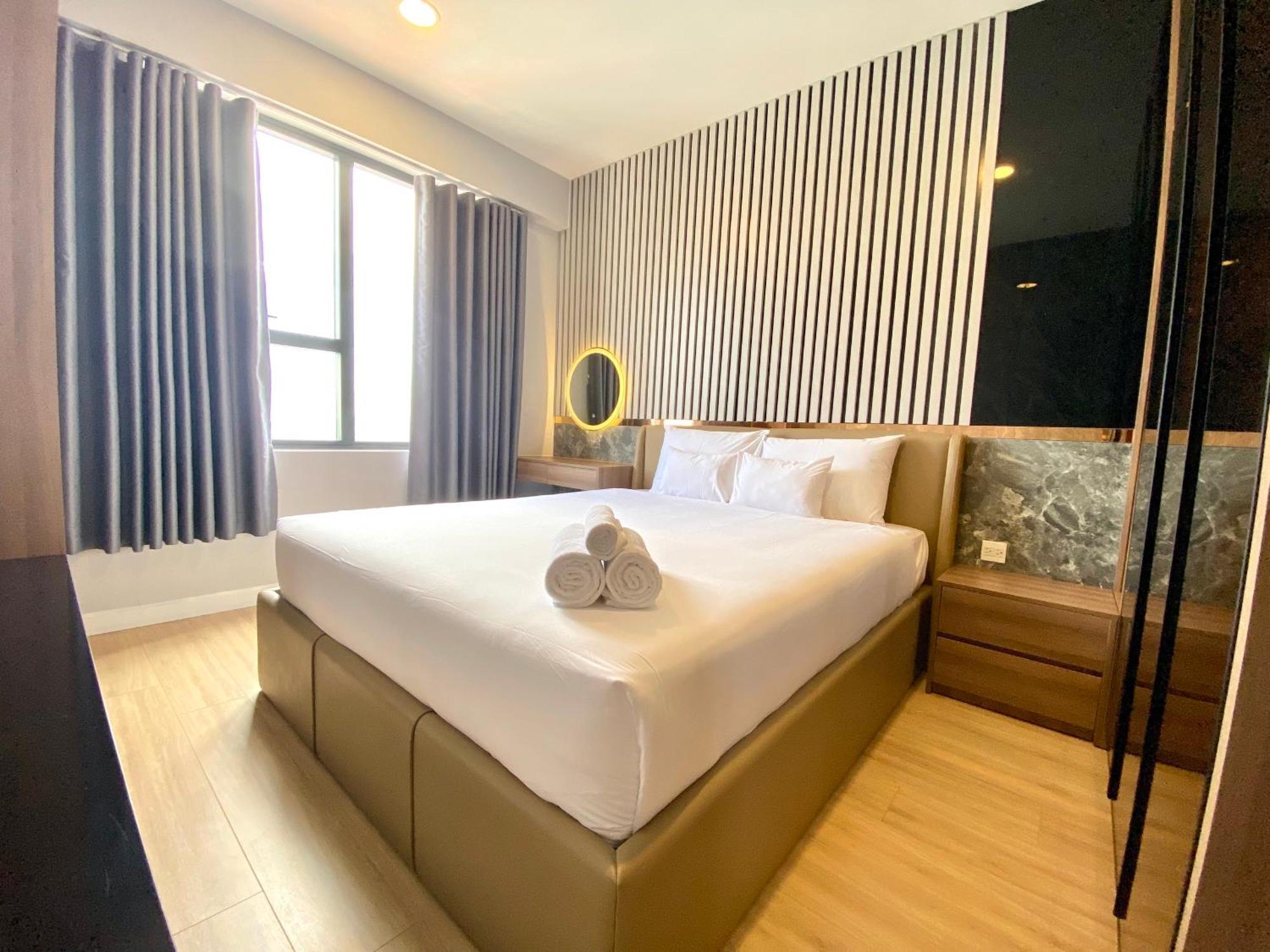 Soho - Luxury Stay, Next To Benthanh Market Apartment *