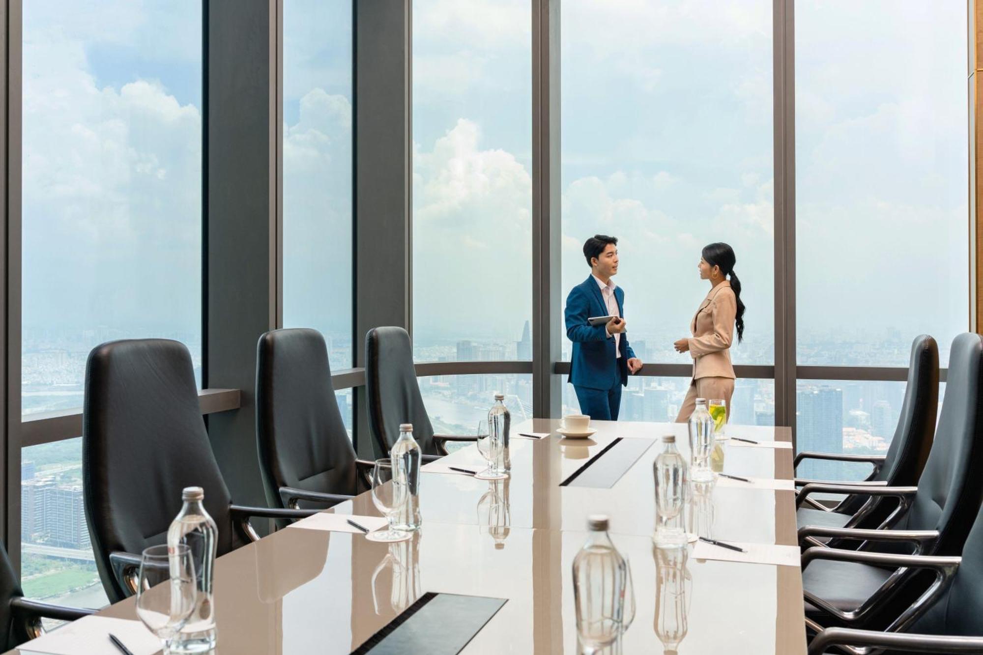Vinpearl Landmark 81, Autograph Collection
