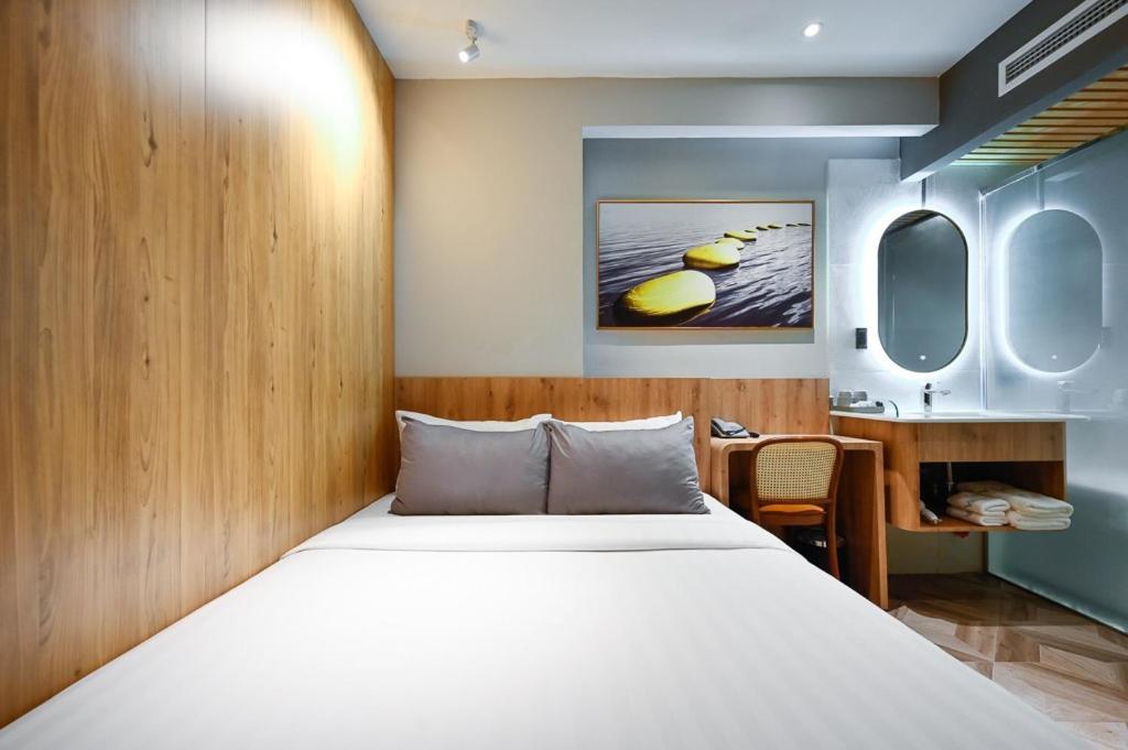 Hotel La Opera Saigon