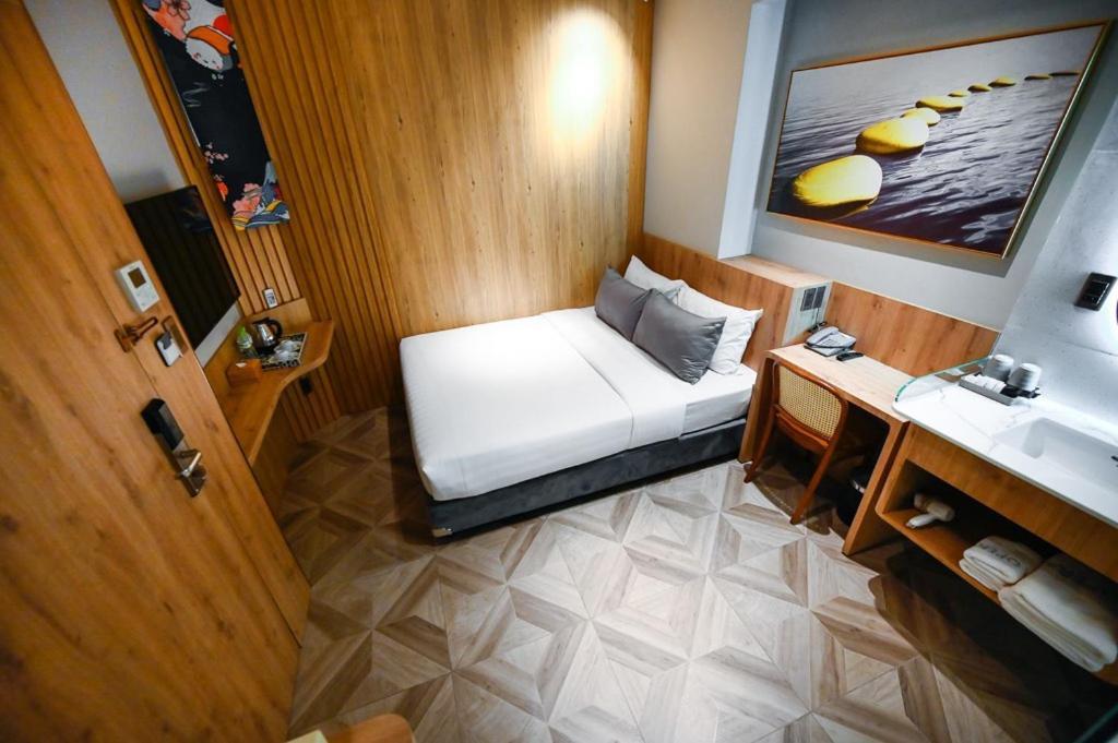 Hotel La Opera Saigon 3*