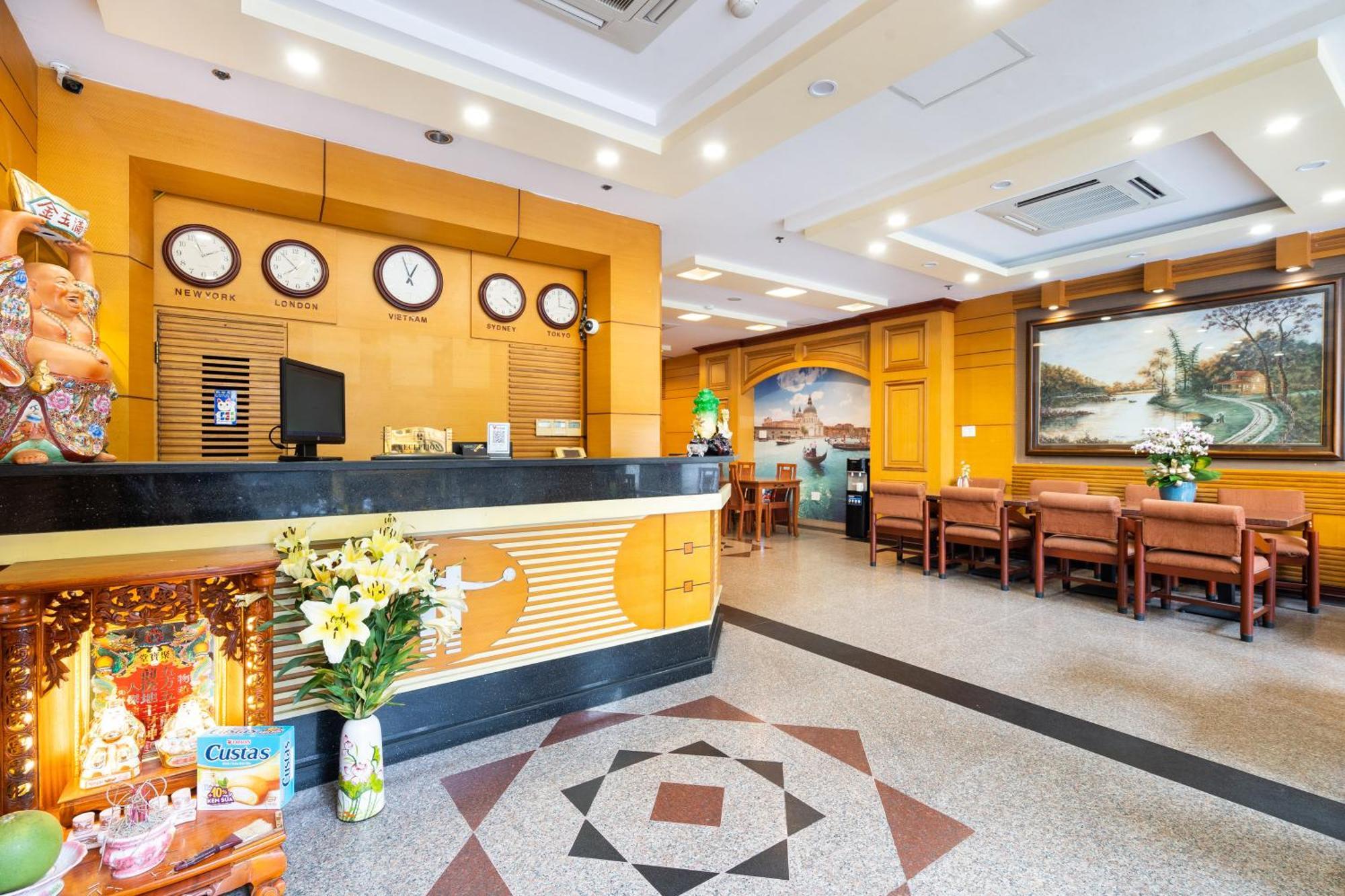 Lucasta Saigon Hotel