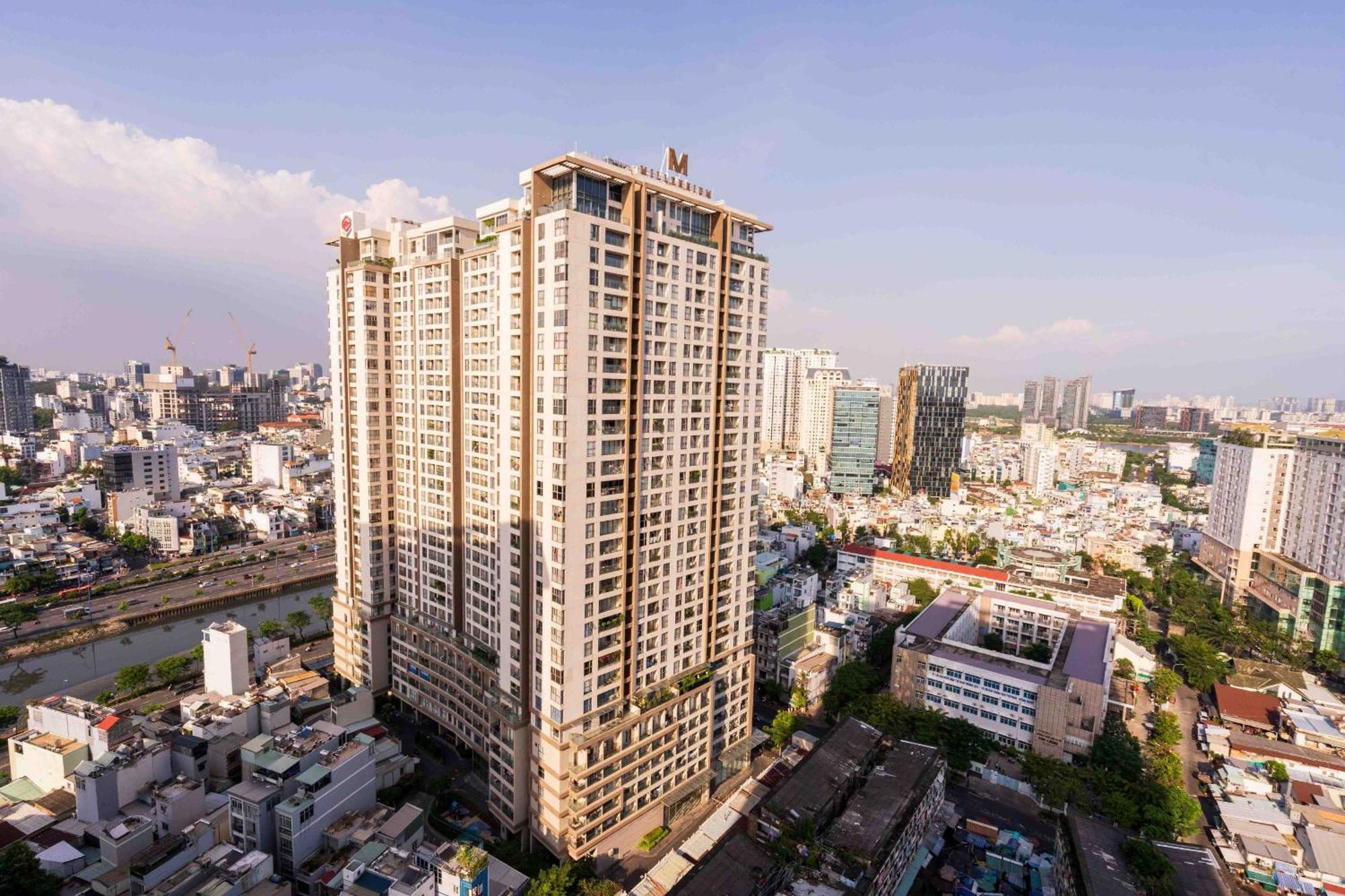 Lyn's Home-river Gate- Pool- Gym-pick Up Apartment Ho Chi Minh City