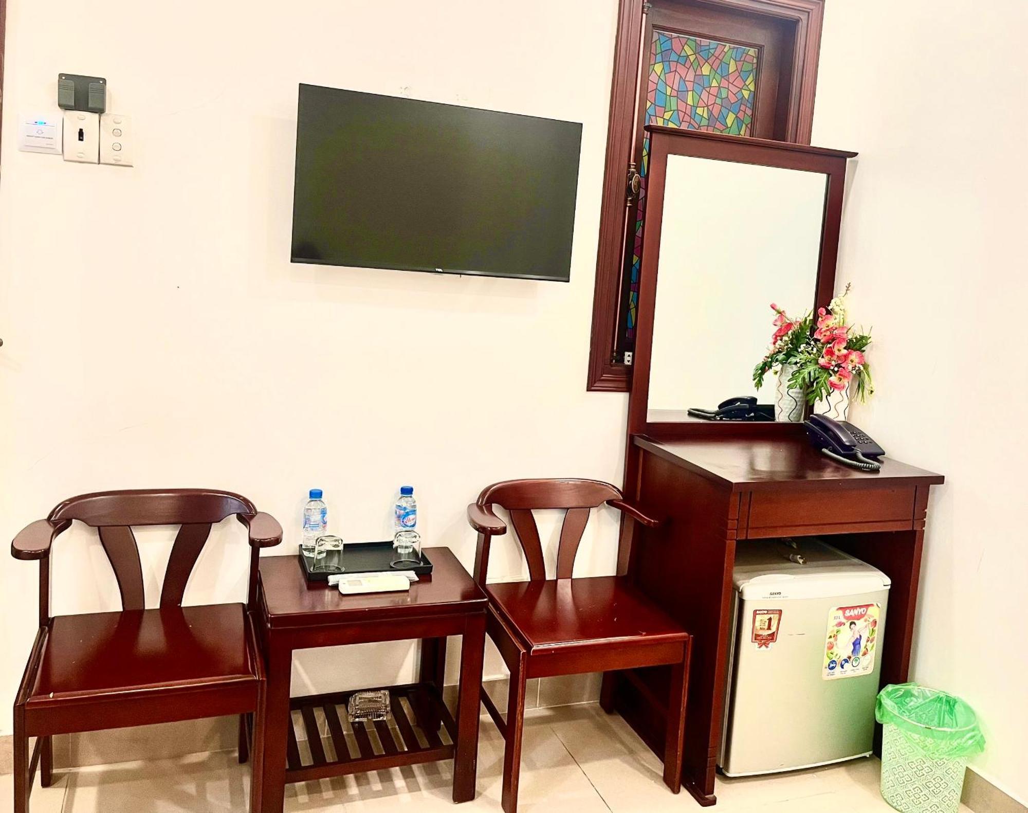 Dinh Dinh 2 Airport Hotel Bandar Ho Chi Minh