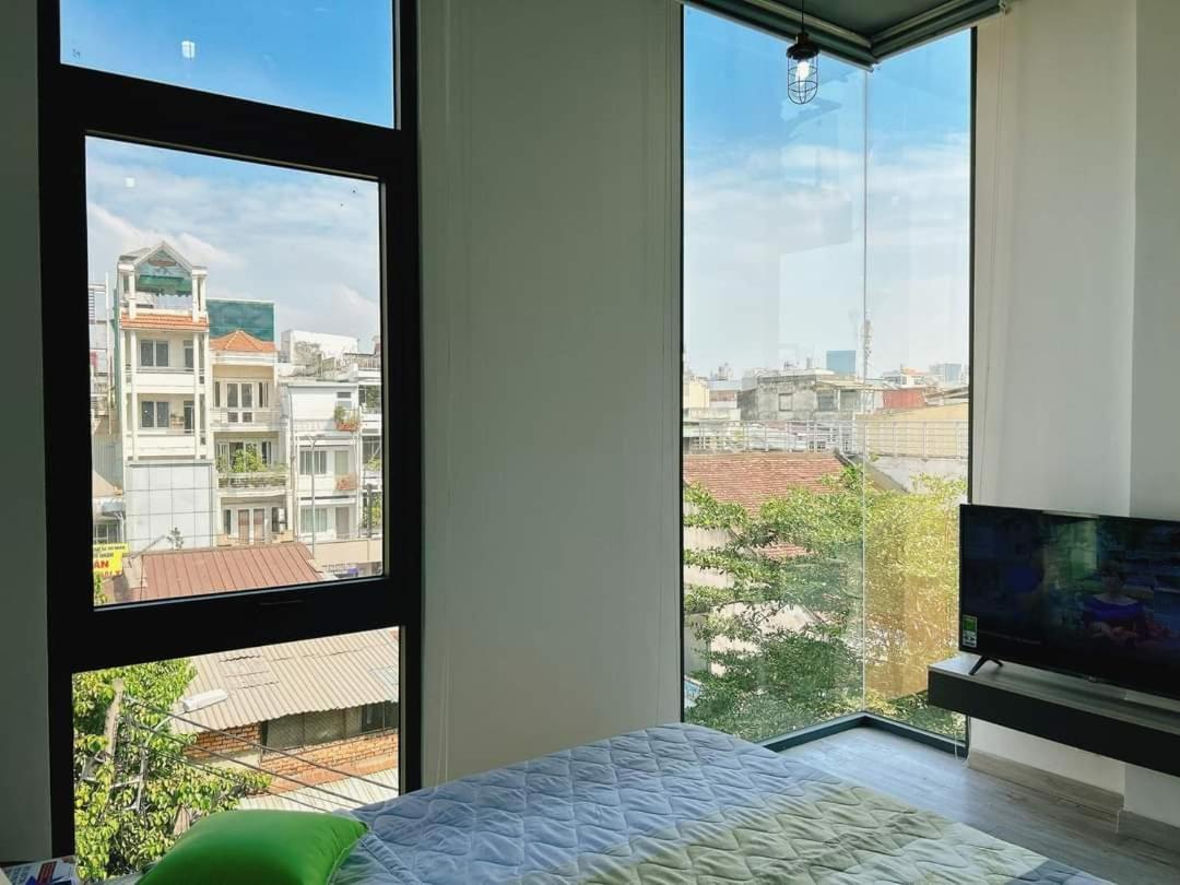 Ho 2 Phong Ngu Tai Phu Nhuan * Ho Chi Minh City