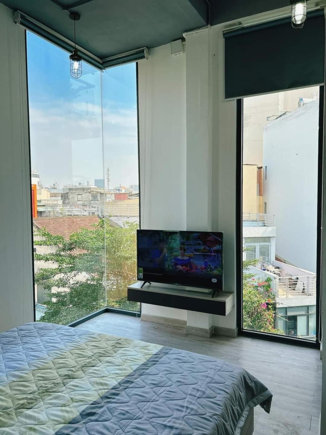 Ho 2 Phong Ngu Tai Phu Nhuan *