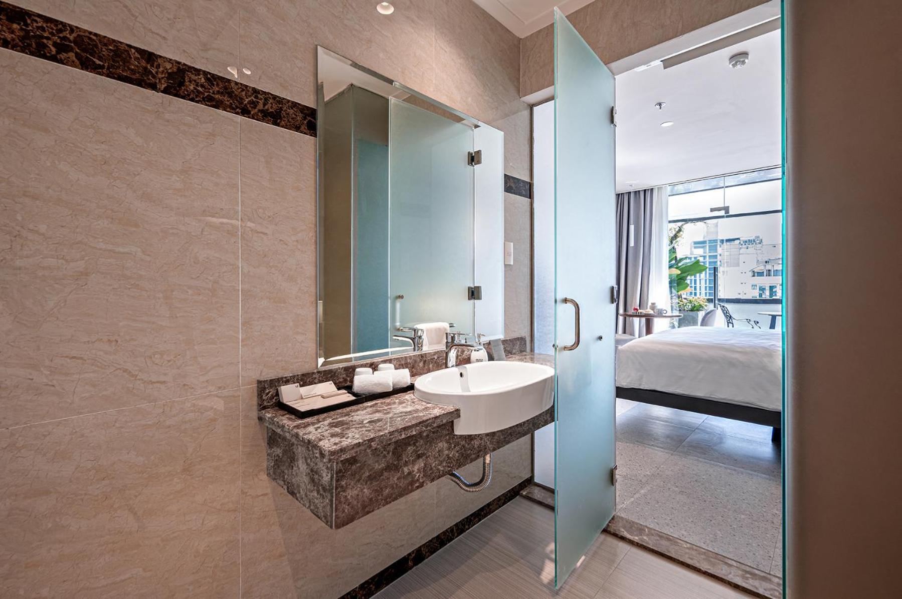 Hotel M Village Ly Tu Trong