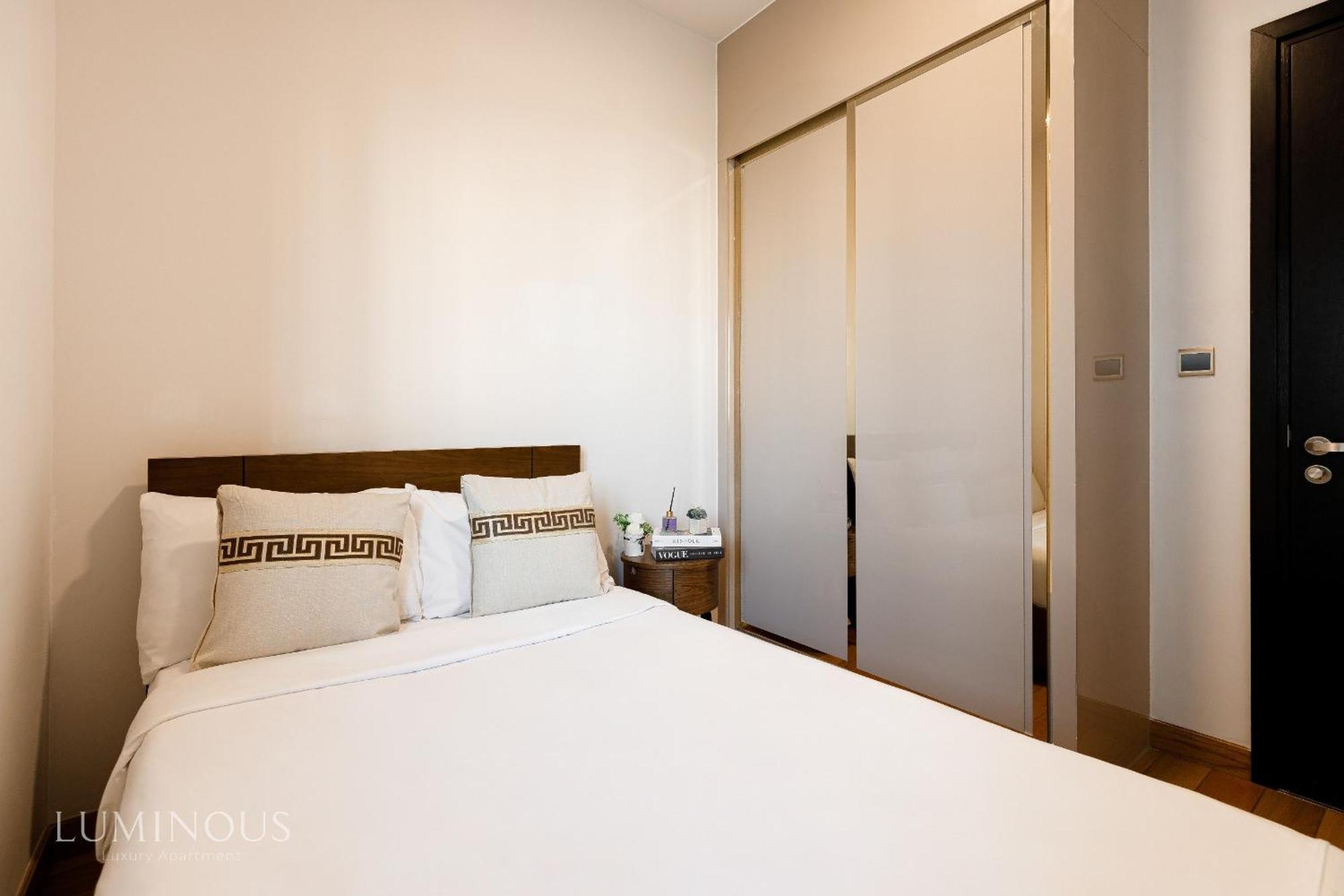 Apartment Exclusive 2-3 Bedroom In District 1 Free Pool Gym Sauna