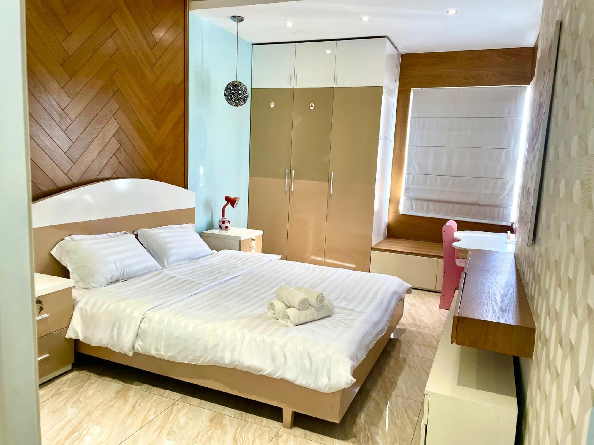 Happy Apartment *
