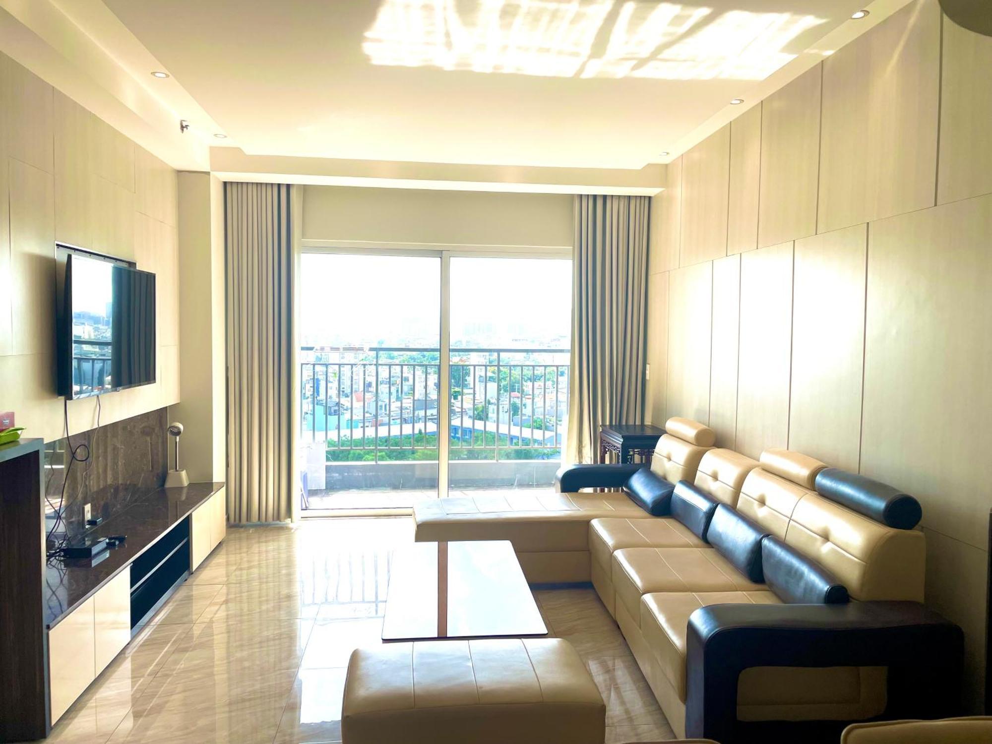 Happy Apartment