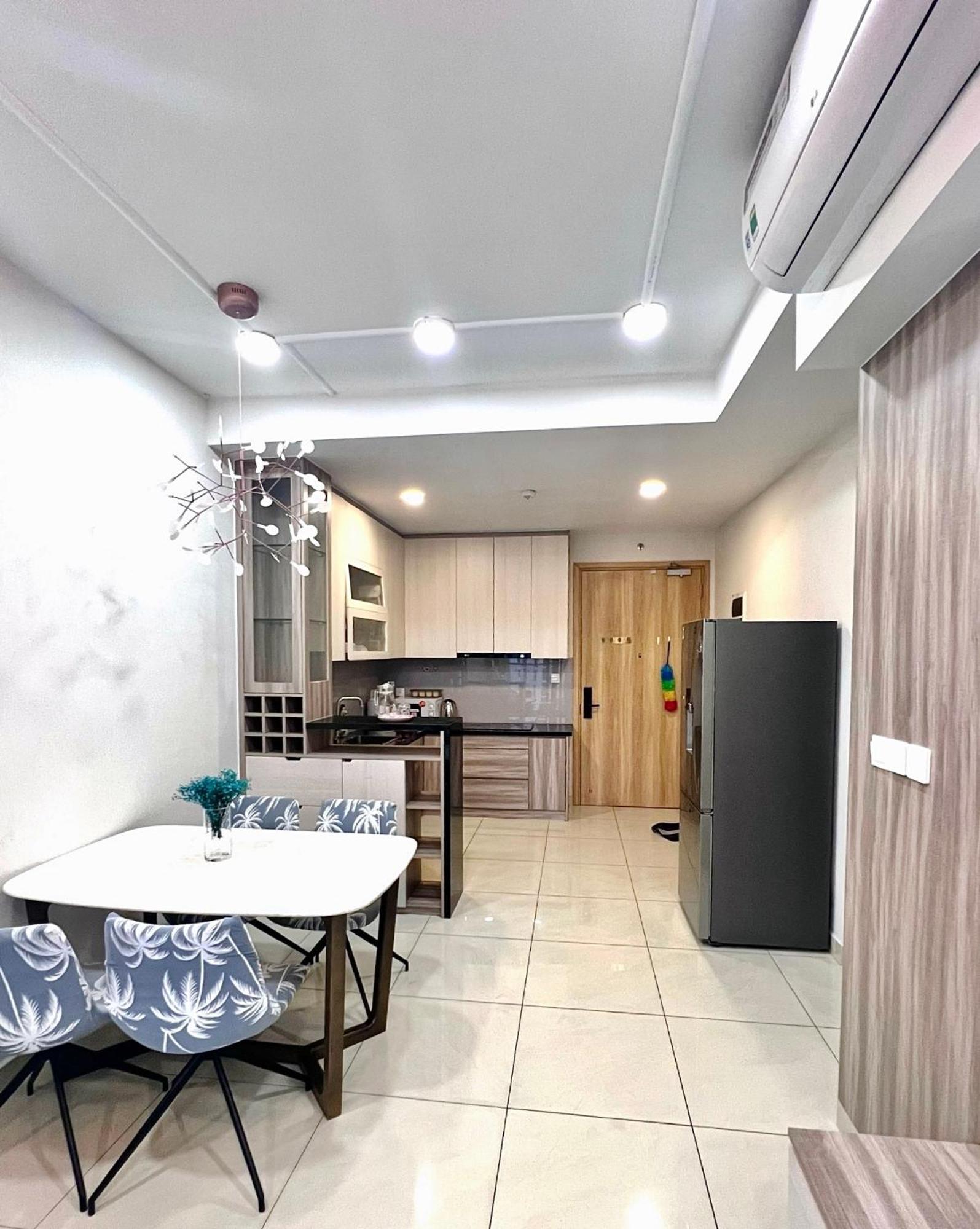 Căn hộ Nha Cua Truc - Celadon Canh Aeon Tan Phu