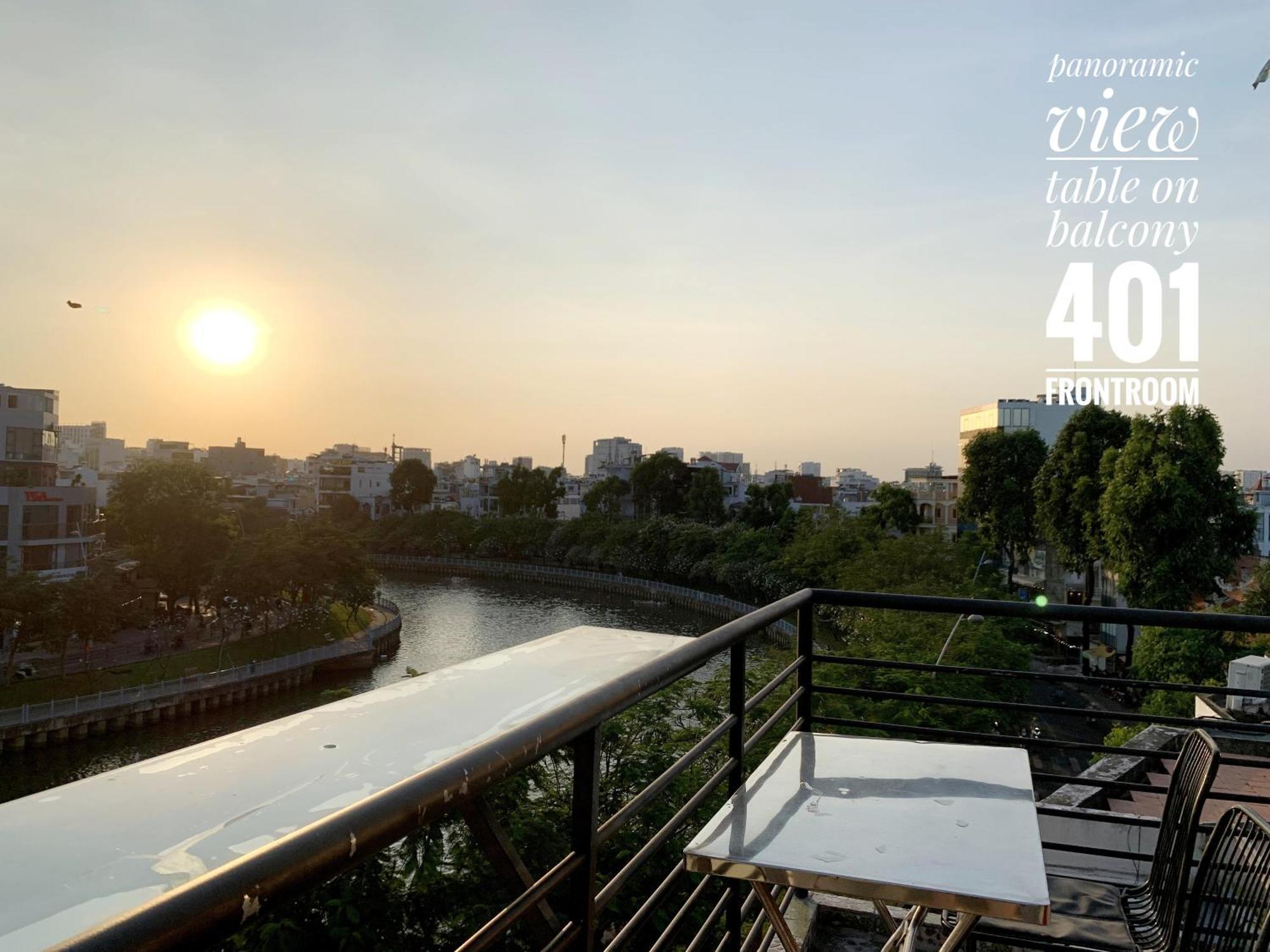 Riverhome Saigon Apartment *