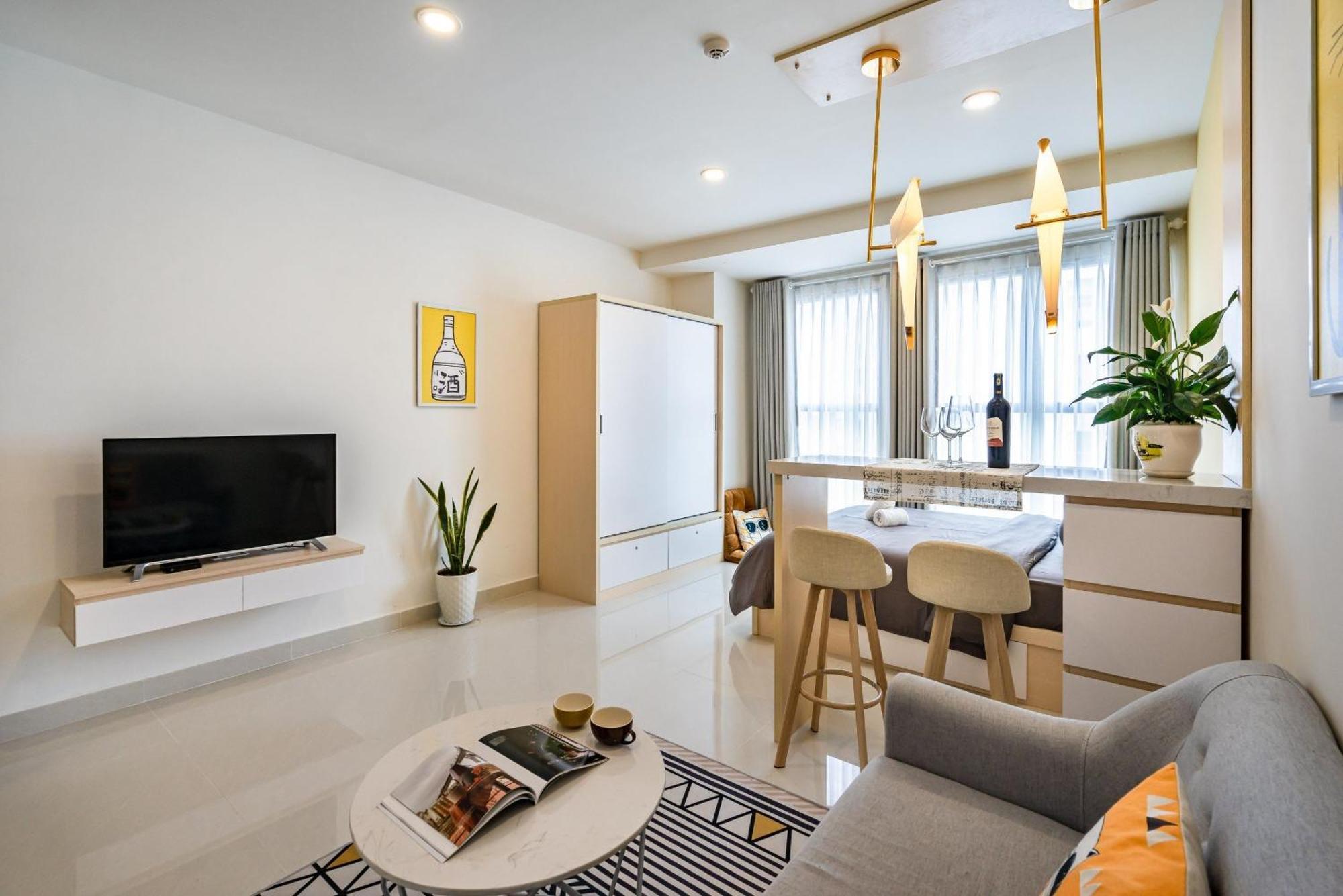 Ann's Apartment *