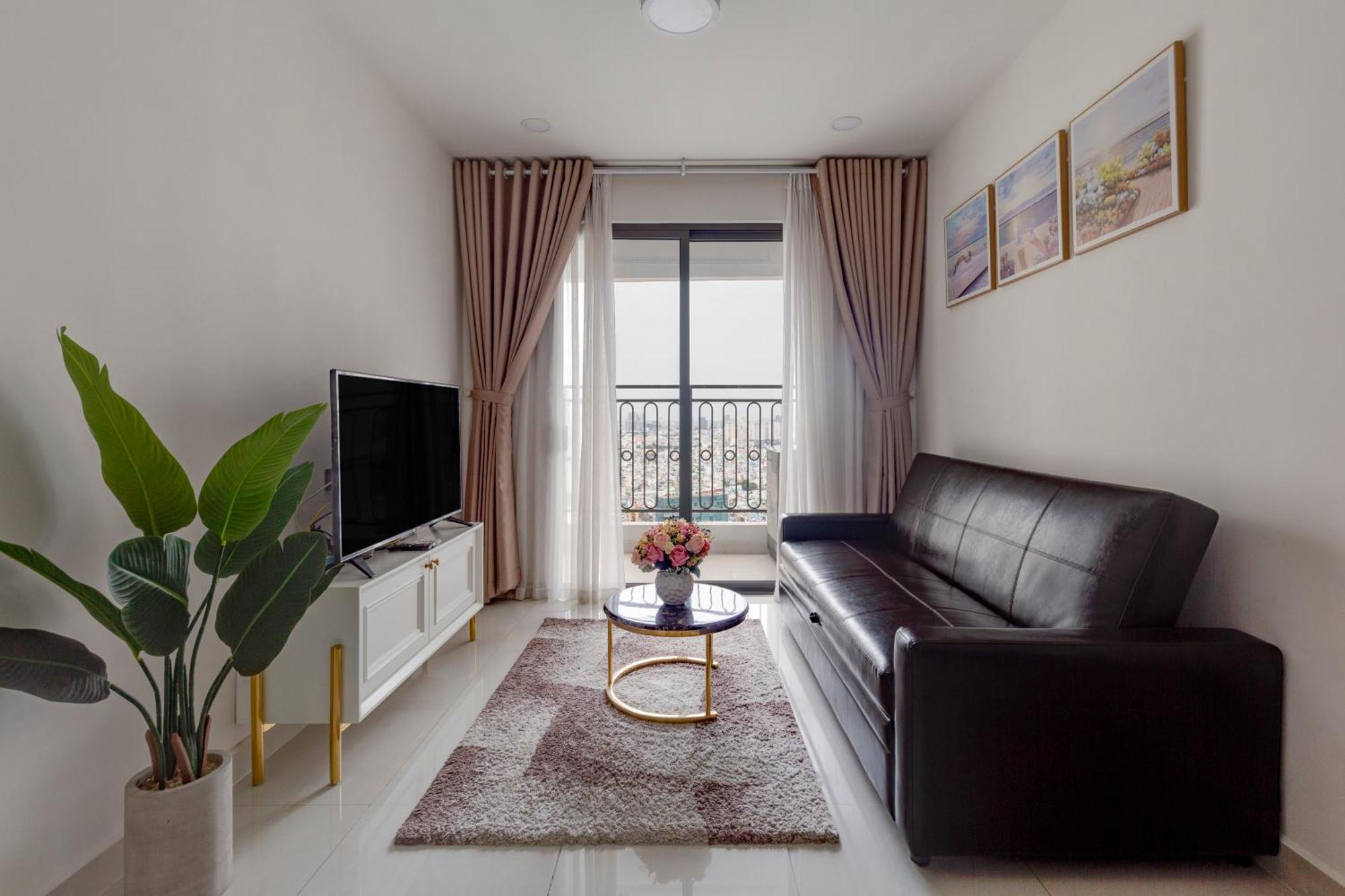 Tresor Saigon Service - Center District 4 * Ho Chi Minh City
