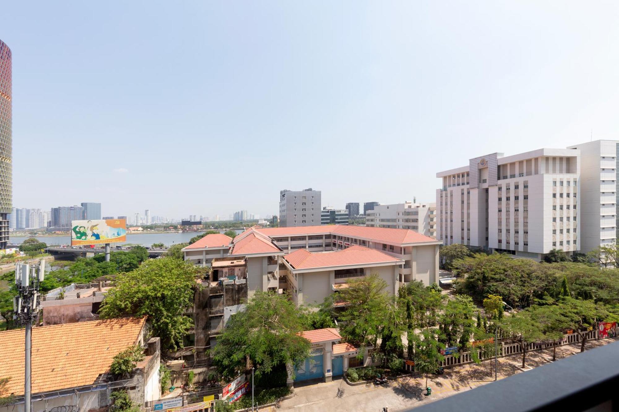 Tresor Saigon Service - Center District 4 Apartment
