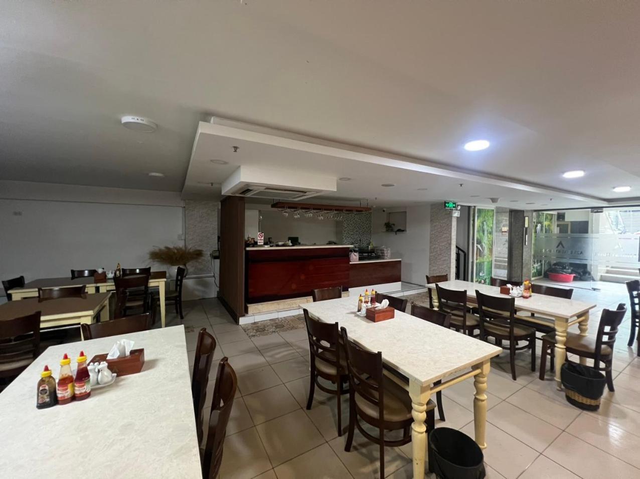 Hotel A25 - 29 Bui Thi Xuan 3*
