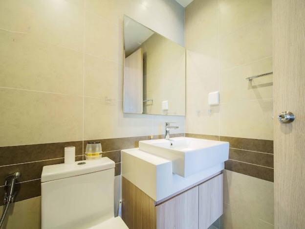 Dfour Saigon - Rivergate Apartment