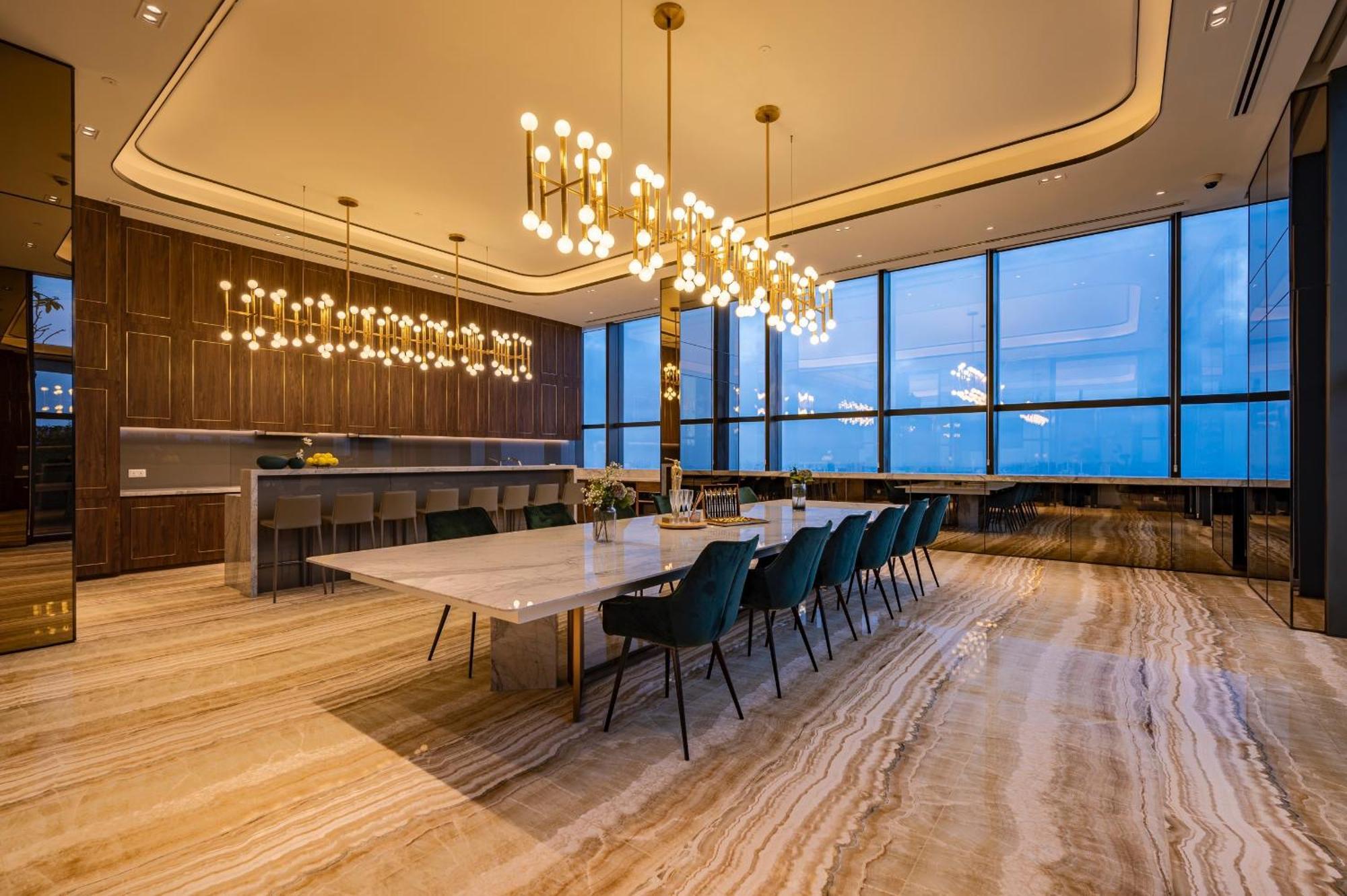 De Lux Marq, 2 Bedrooms At Dist 1, Pool,gym * Ho Chi Minh City