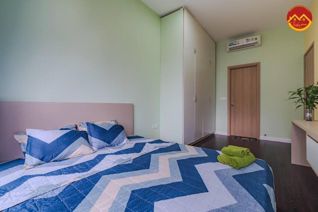 2br Near Tan Son Nhat Airport - Luxury