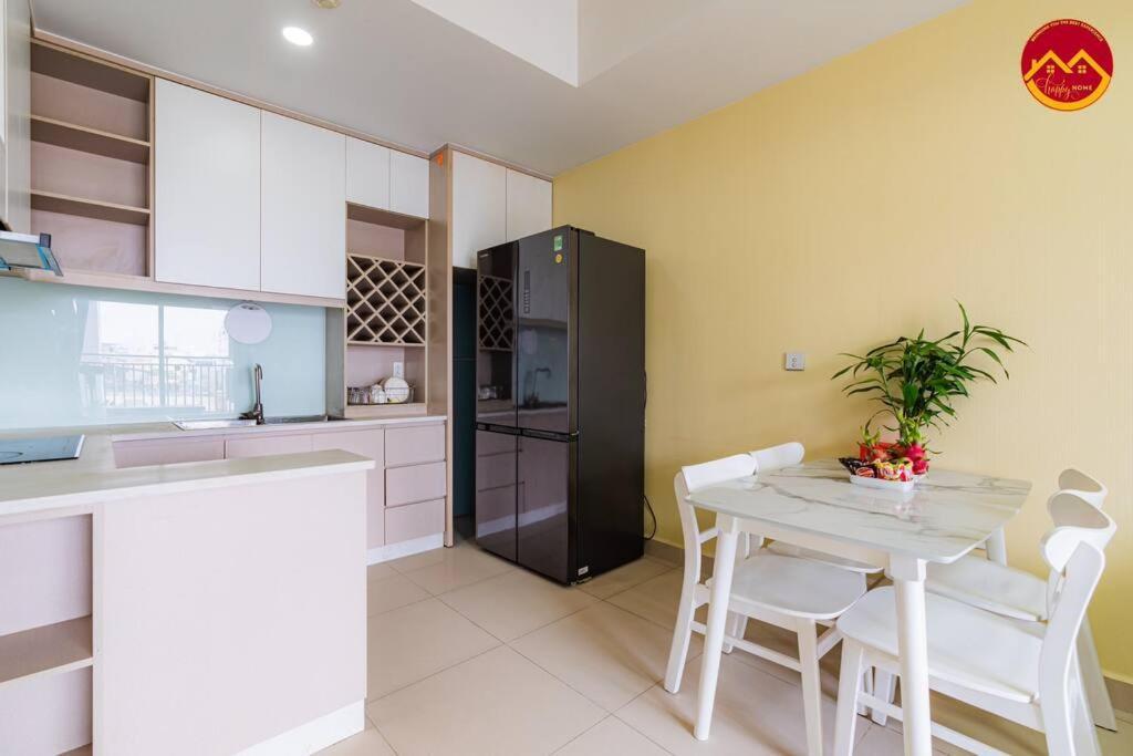 2br Near Tan Son Nhat Airport - Luxury Ho Chi Minh City