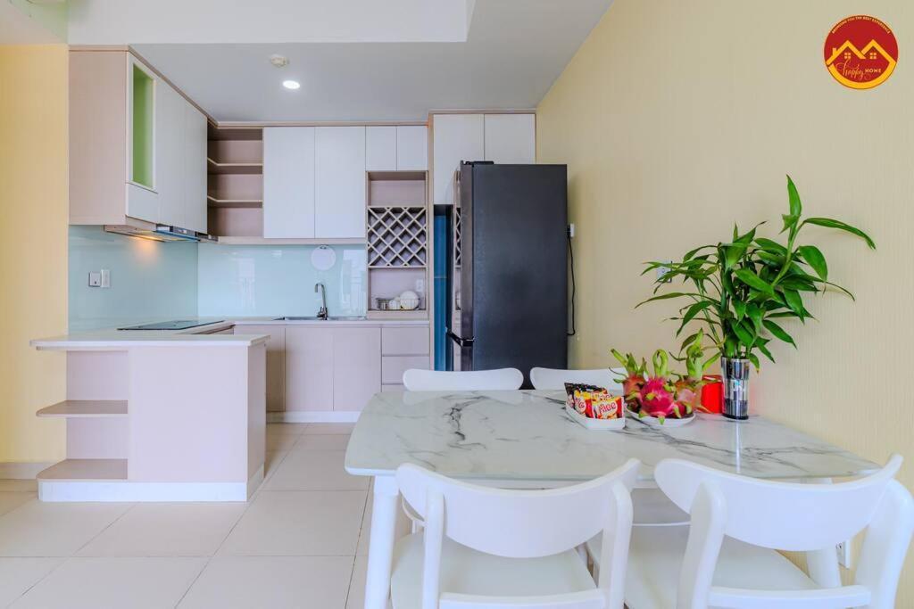 2br Near Tan Son Nhat Airport - Luxury Ho Chi Minh City