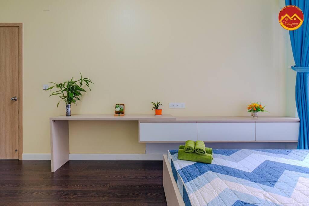 2br Near Tan Son Nhat Airport - Luxury Ho Chi Minh City