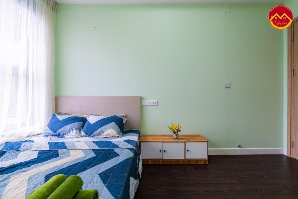 2br Near Tan Son Nhat Airport - Luxury Ho Chi Minh City