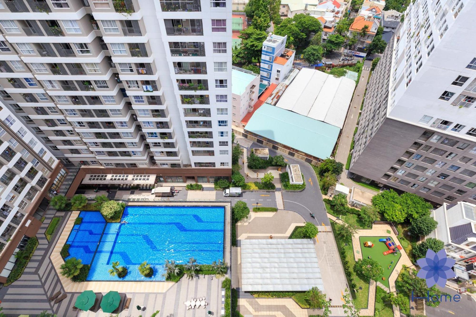 Ihome Furnished With Free Gym & Pool, Airport Pick-up Service Pangsapuri Bandar Ho Chi Minh