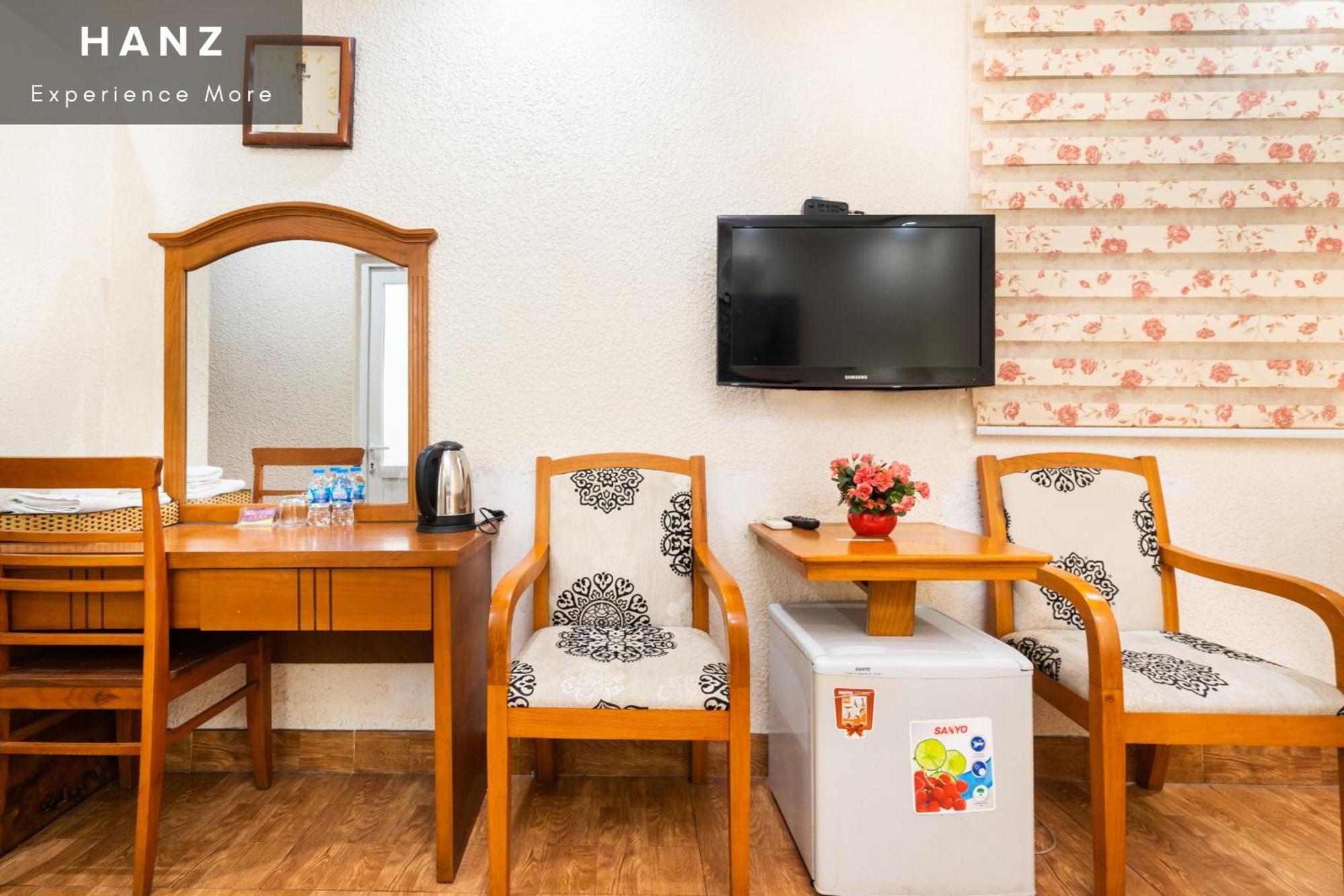 Hanz Queen Airport Saigon Hotel