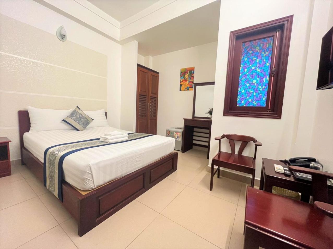 Dinh Dinh 2 Airport Hotel