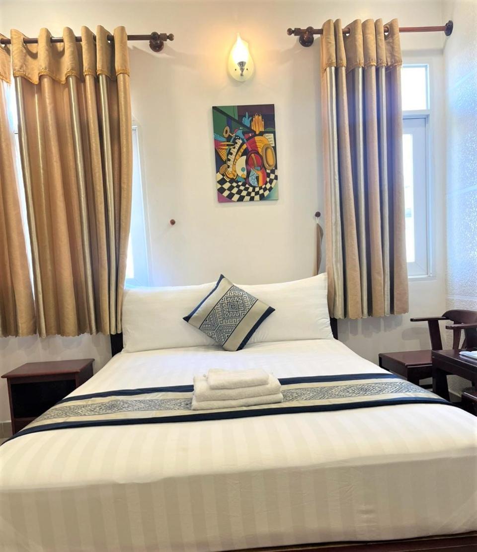 Dinh Dinh 2 Airport Hotel