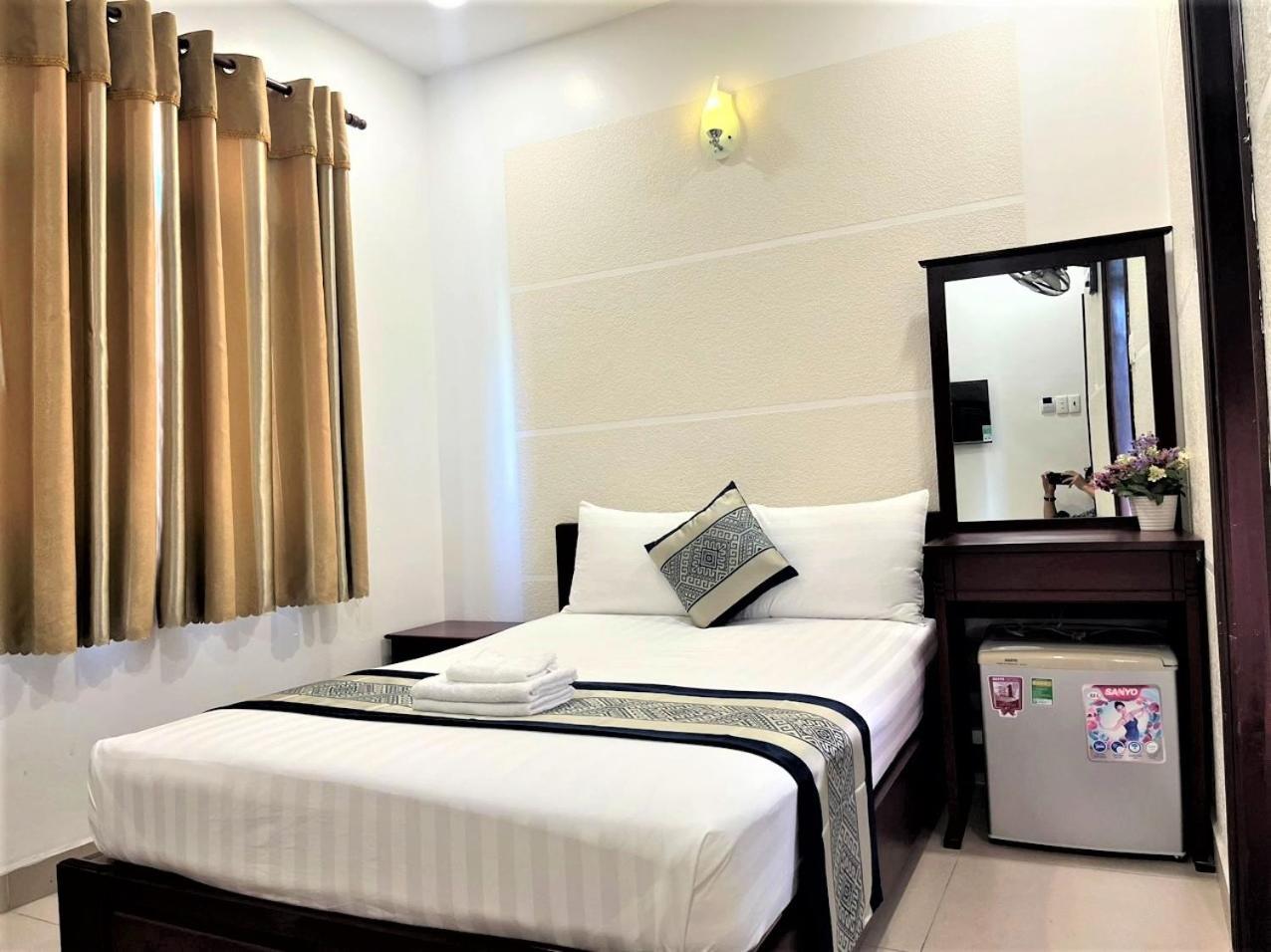 Dinh Dinh 2 Airport Hotel