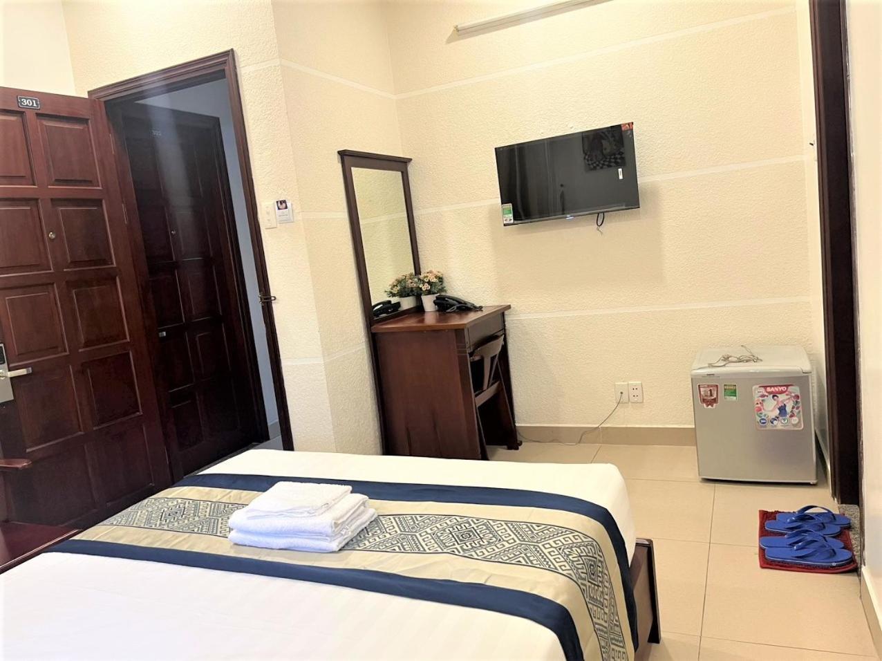 Hotel Dinh Dinh 2 Airport Bandar Ho Chi Minh