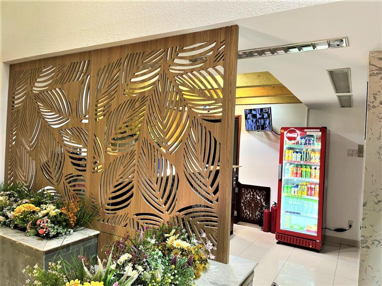 Dinh Dinh 2 Airport Hotel 2*
