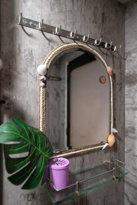 2 Bedroom Industrial In Central Saigon * TP. Hồ Chí Minh