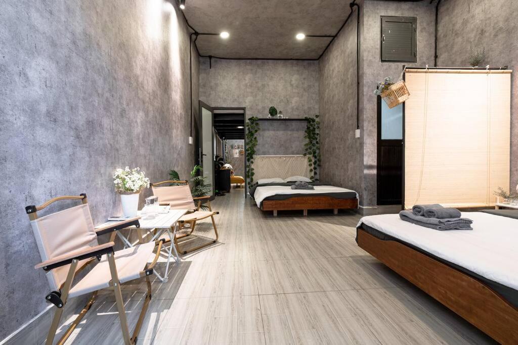 2 Bedroom Industrial In Central Saigon * TP. Hồ Chí Minh