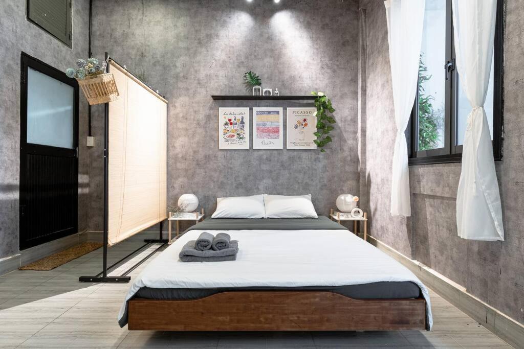 Căn hộ 2 Bedroom Industrial In Central Saigon TP. Hồ Chí Minh