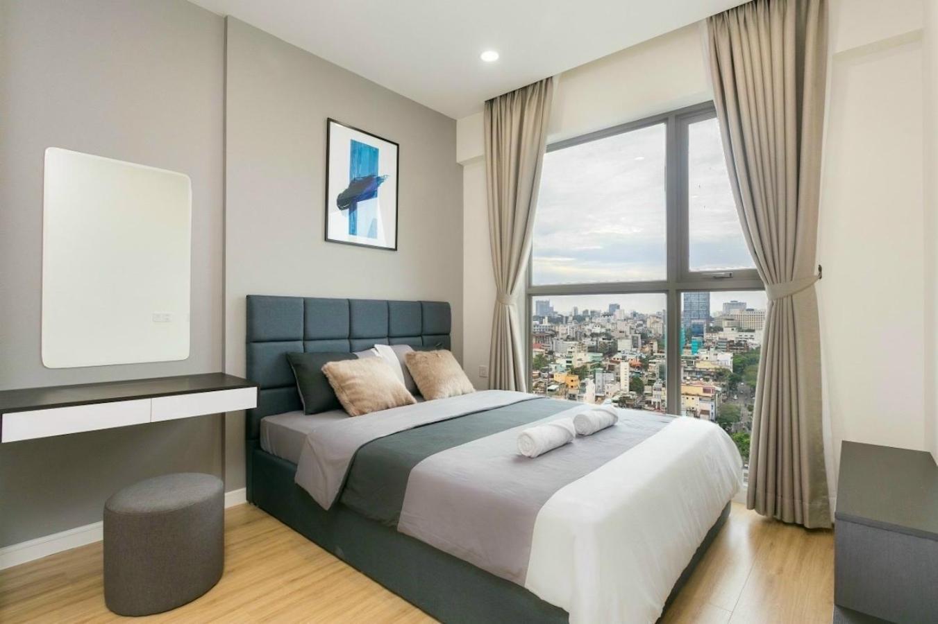 Genius River Gate Free Pool Apartment