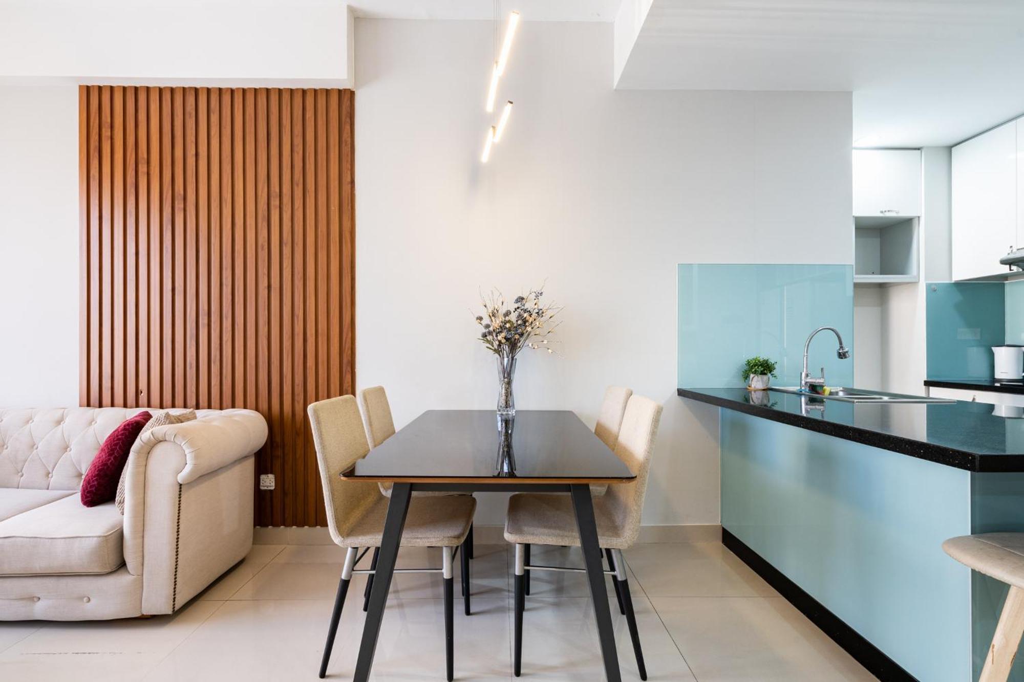 Lyn's Home-river Gate- Pool- Gym-pick Up Apartment Ho Chi Minh City