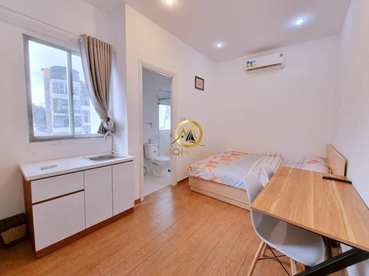 Az Apartment *