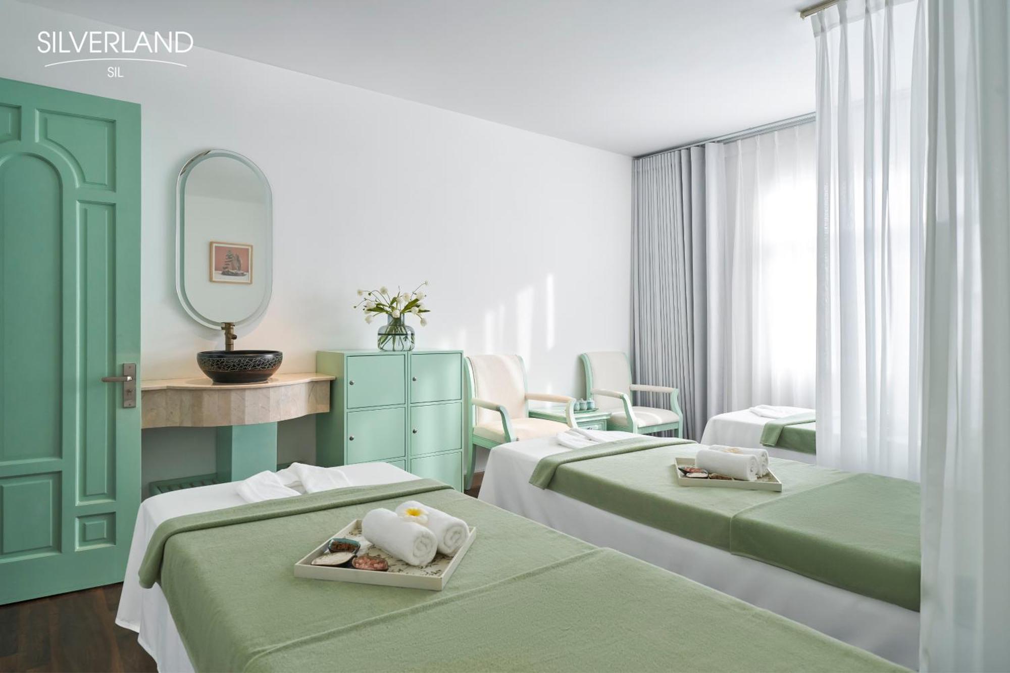 Silverland Sil Khách sạn 4*