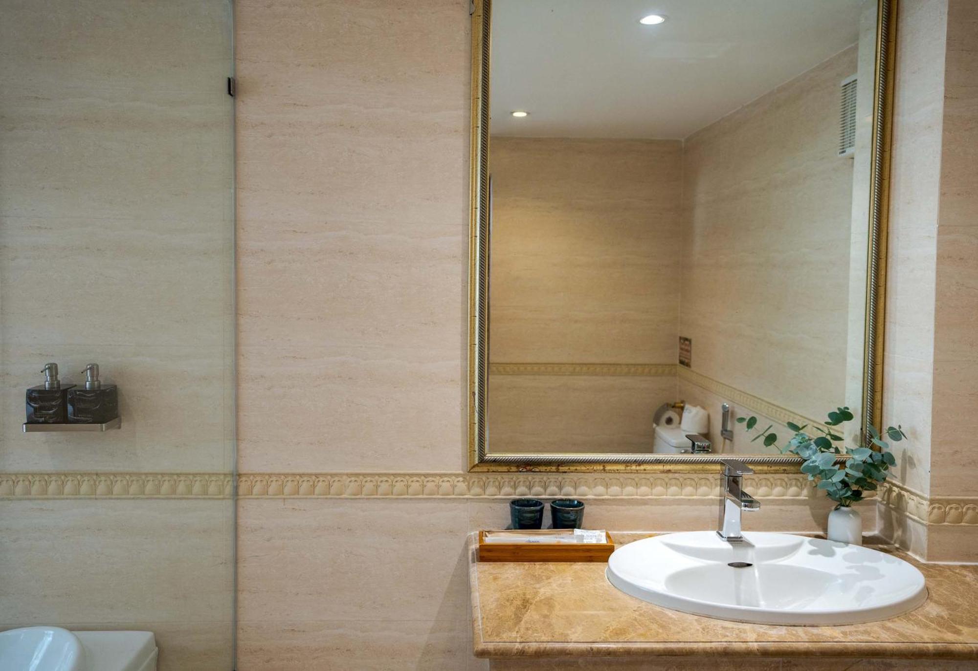 Hotel Alagon &