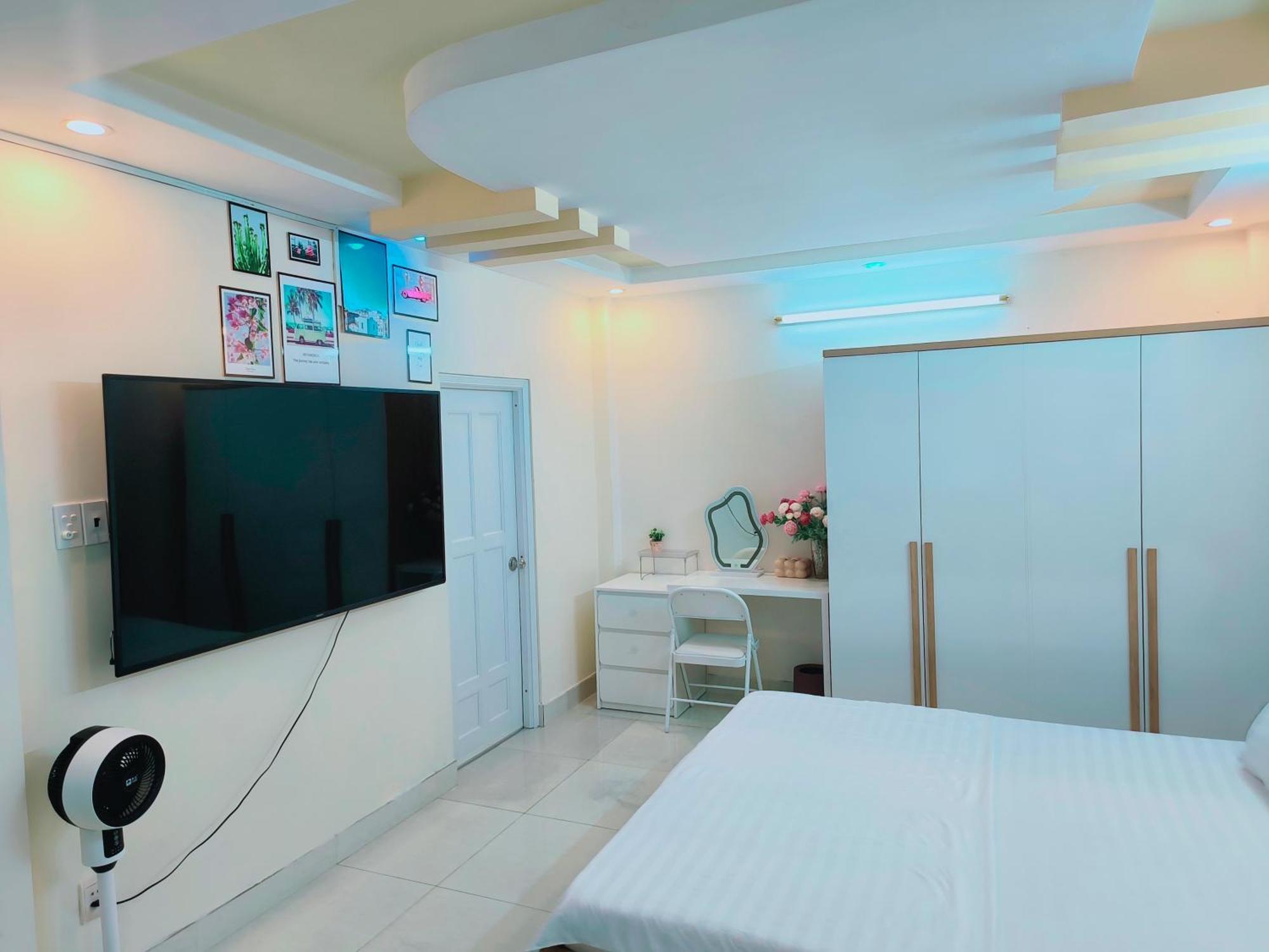 Goc Phong Drinks & Q4 Guest house *