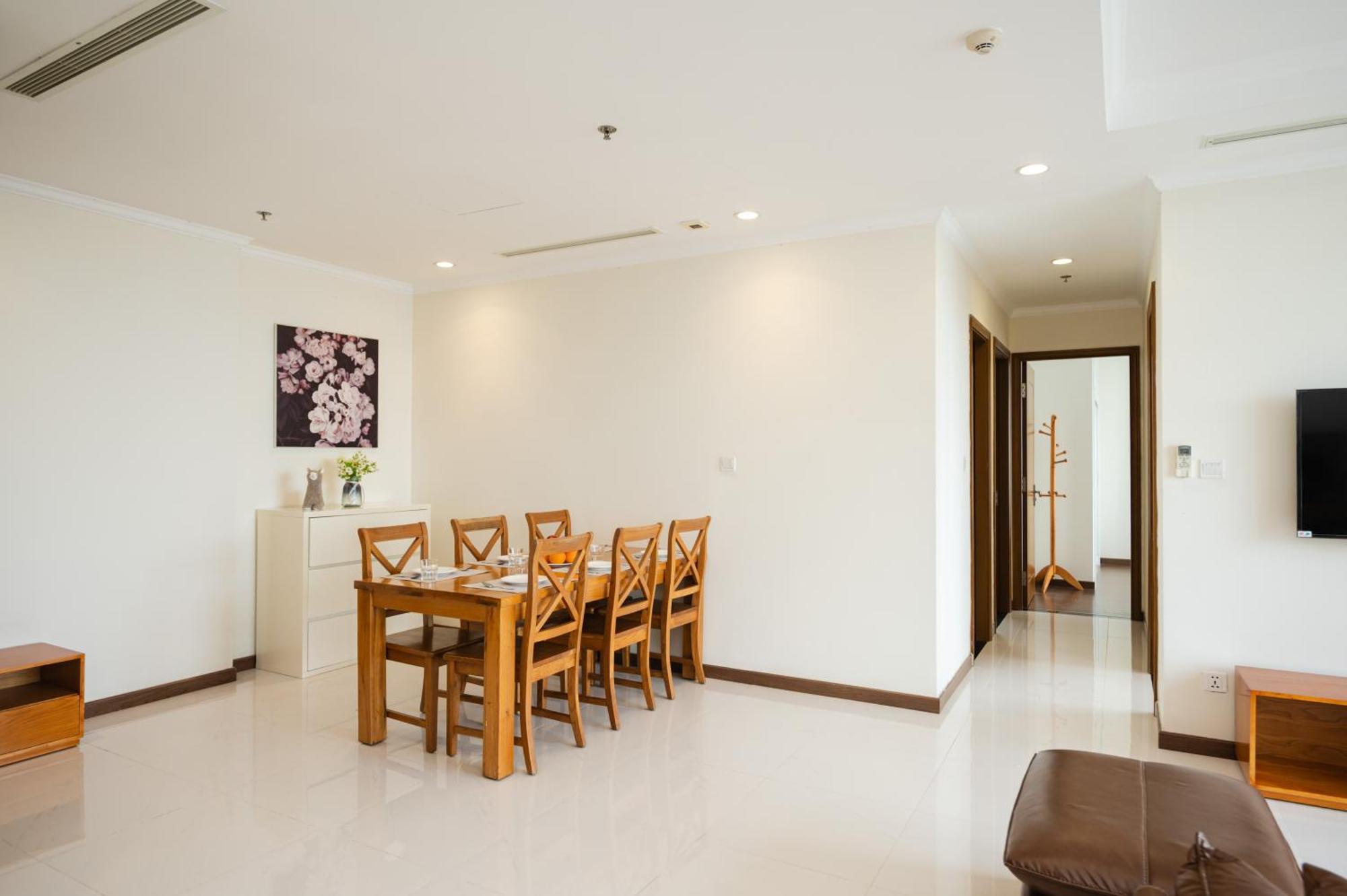 Apartment Landmark 6 Saigon *