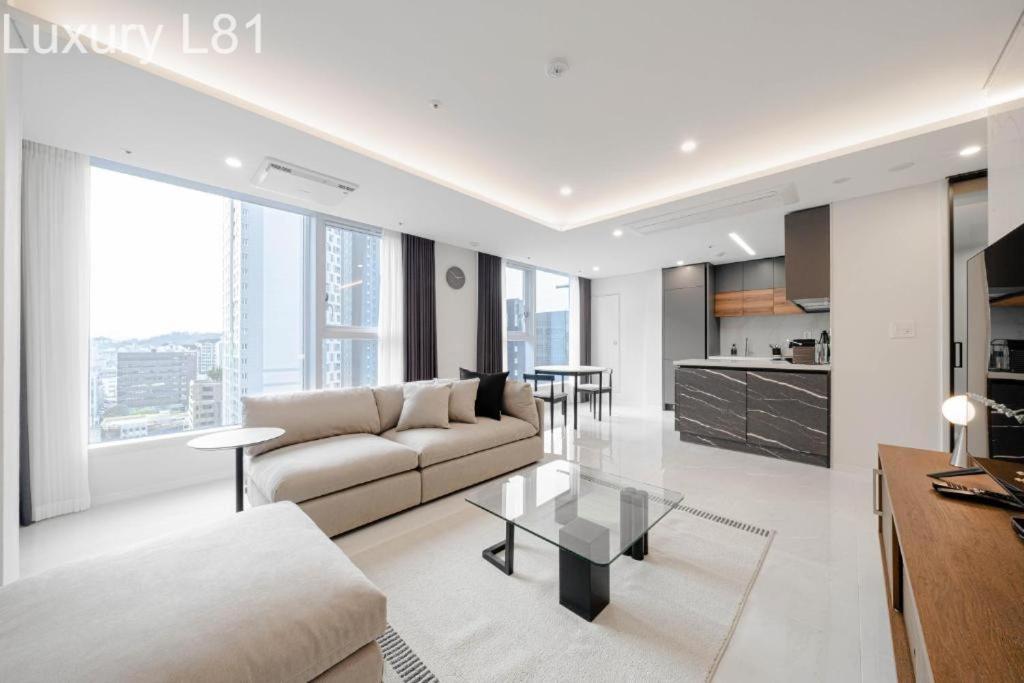 Angia Luxury Apartment Inside Landmark 81 Tower *