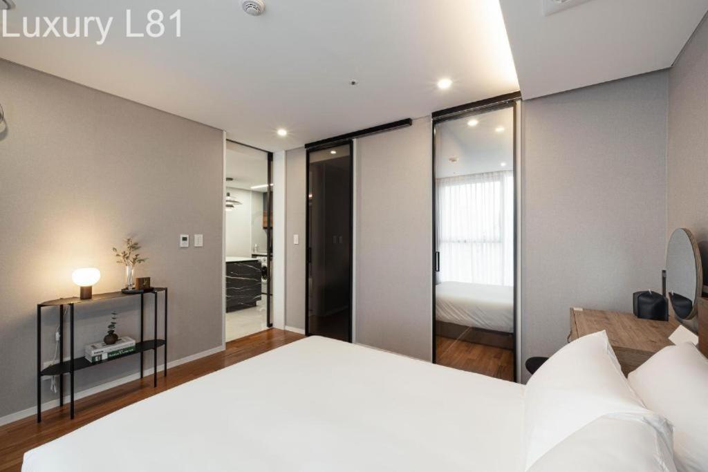 Angia Luxury Apartment Inside Landmark 81 Tower Ho Chi Minh City