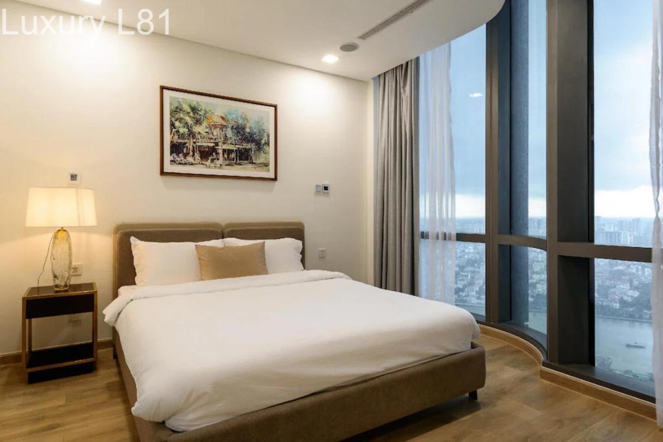 Angia Luxury Apartment Inside Landmark 81 Tower Apartment *