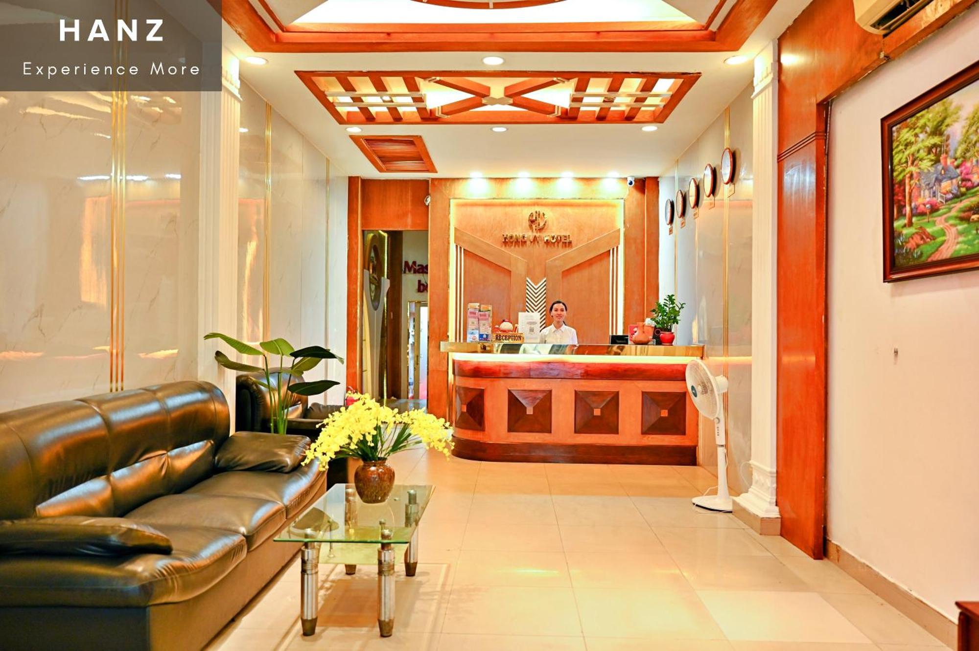 Cosmo Central Hotel *
