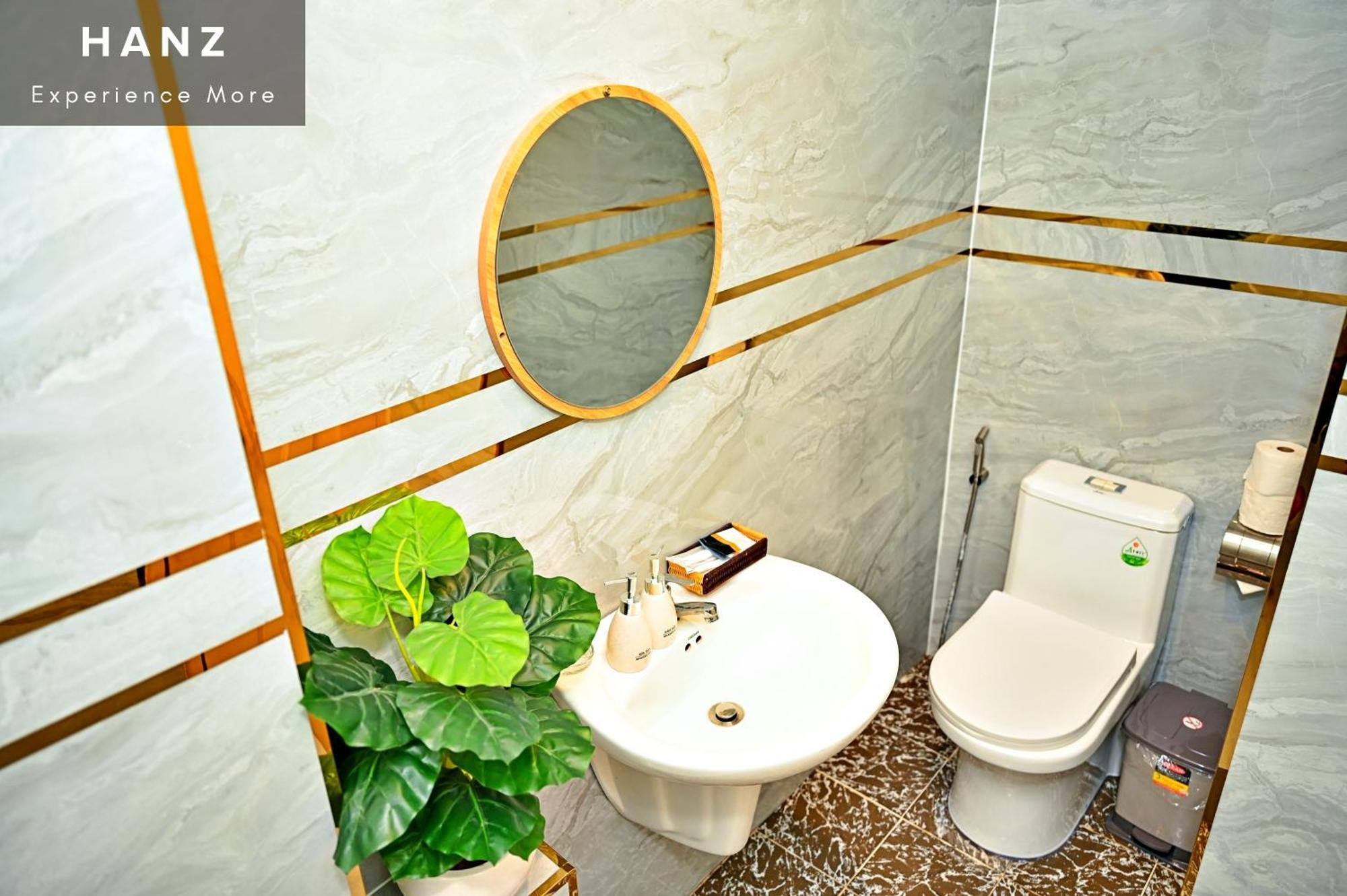 Cosmo Central Hotel *