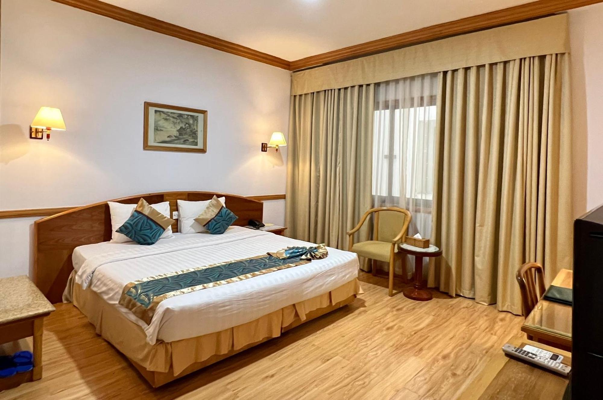Oscar Saigon Hotel